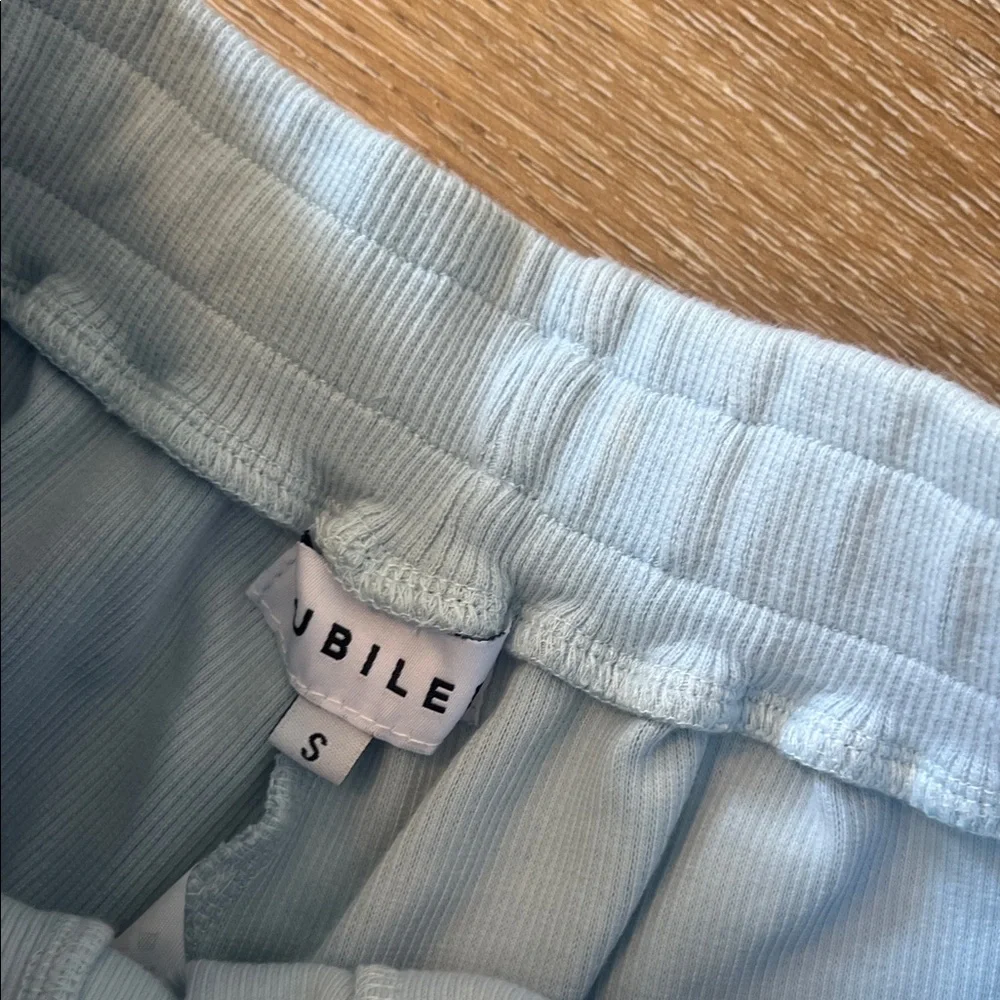 Jubilee Light Blue Cropped Sweatshirt and Shorts Set Small